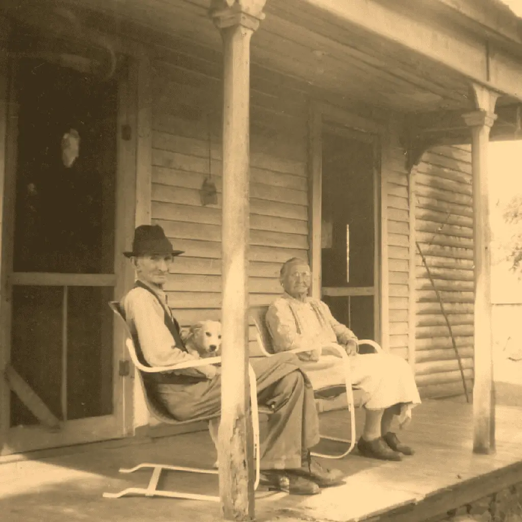 IWQ Elderly couple in porch 1024x1024